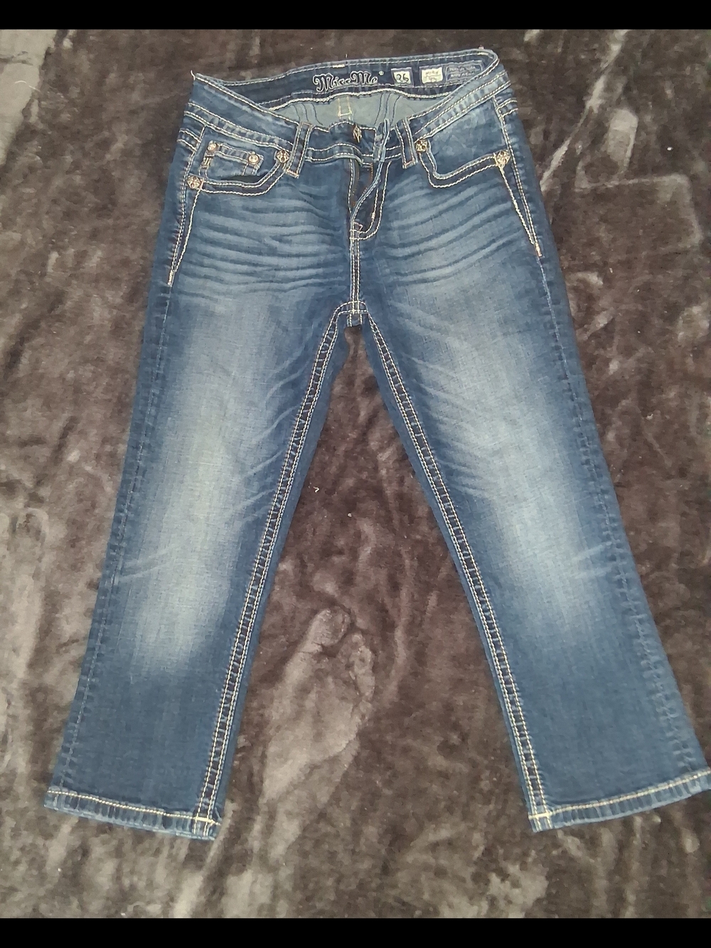 Miss Me Light-Medium Blue Capri Jeans with Contrast Stitching - Picture 2 of 8